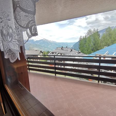 Apartamento Trilocale Con Splendida Vista Sulle Piste Da Sci Folgarida Exterior foto