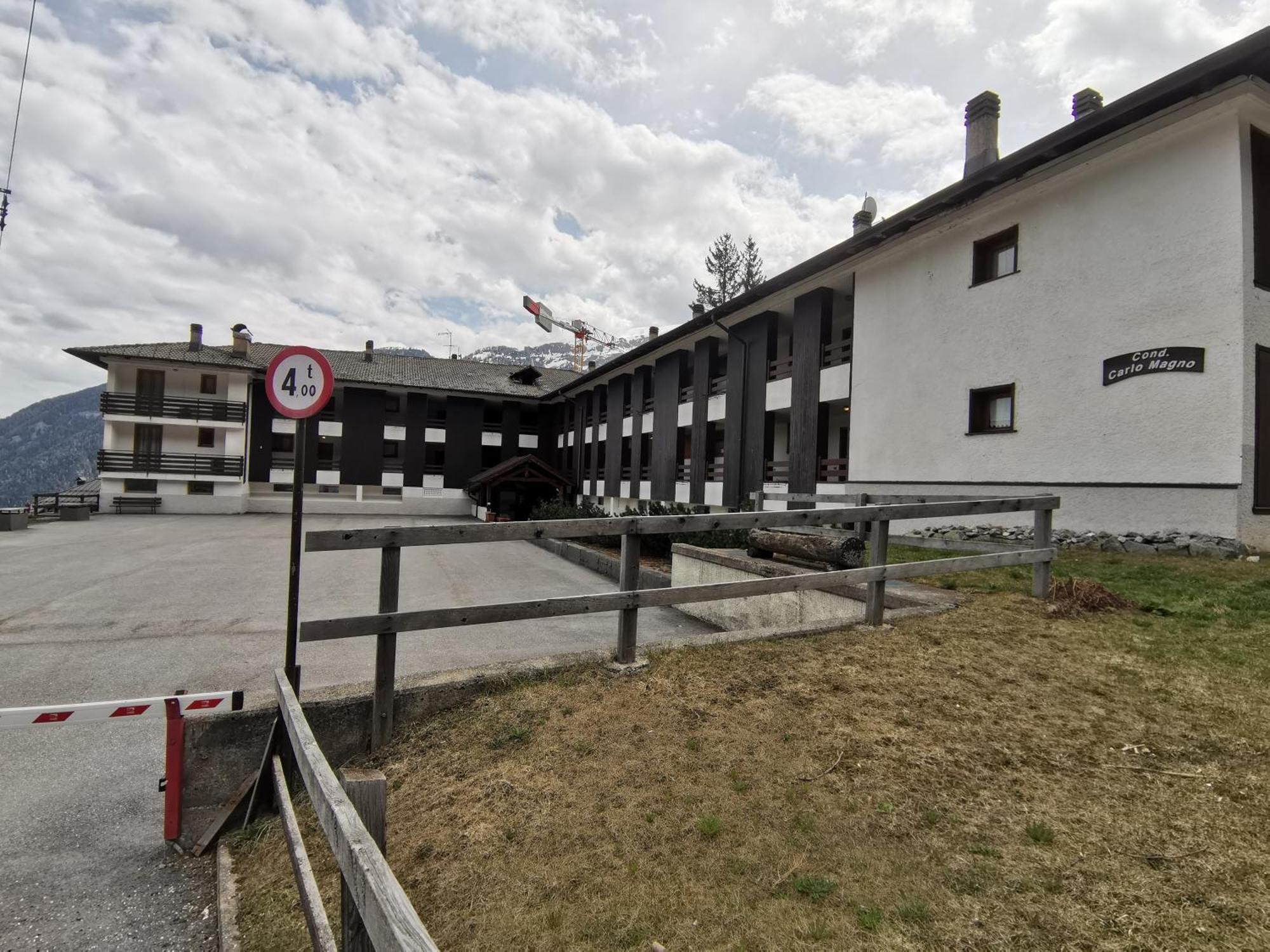 Apartamento Trilocale Con Splendida Vista Sulle Piste Da Sci Folgarida Exterior foto