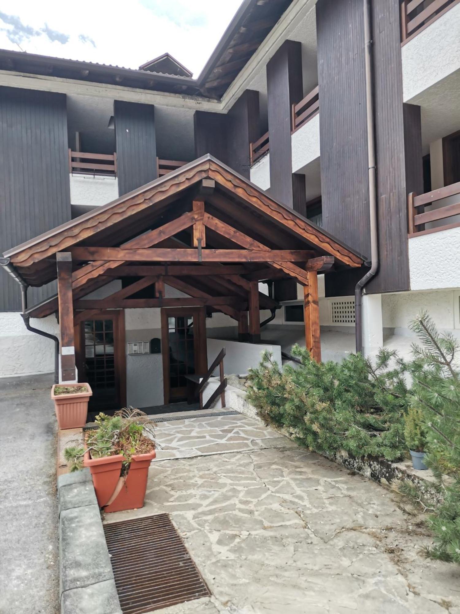 Apartamento Trilocale Con Splendida Vista Sulle Piste Da Sci Folgarida Exterior foto
